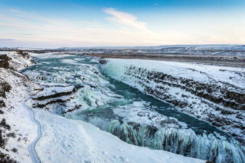 golden-circle-northern-lights-winter-small-group-tour