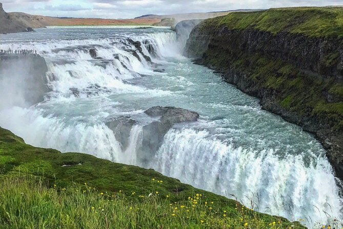 golden-circle-super-jeep-adventure-with-snowmobiling-on-glacier