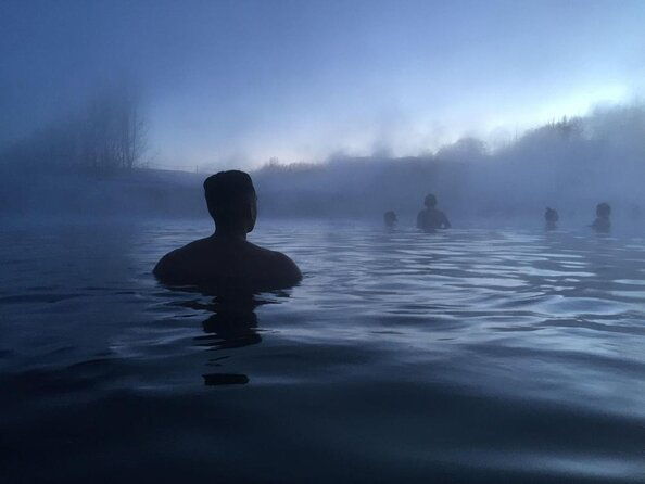 golden-circle-with-tomato-farm-lunch-secret-lagoon-bathing