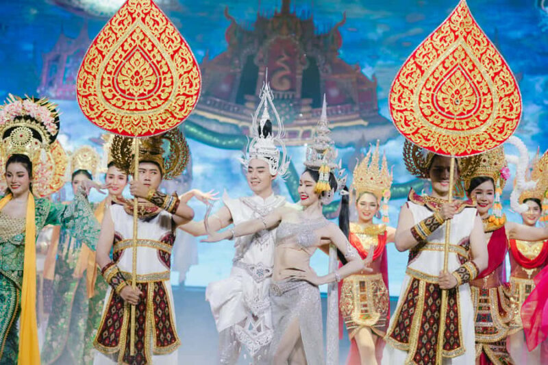 Golden Dome Show Experience: Elegant Performance in Bangkok - Key Points
