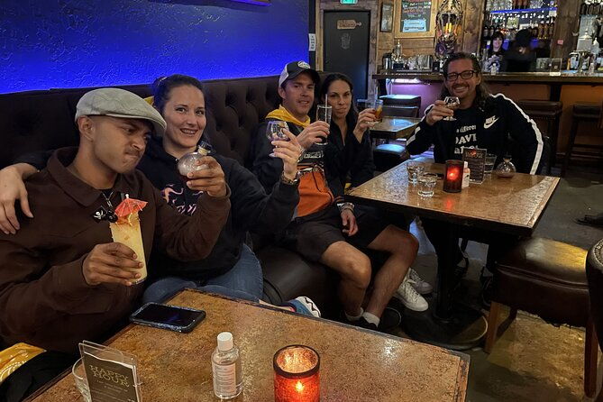 golden-ghosts-spirits-haunted-pub-crawl