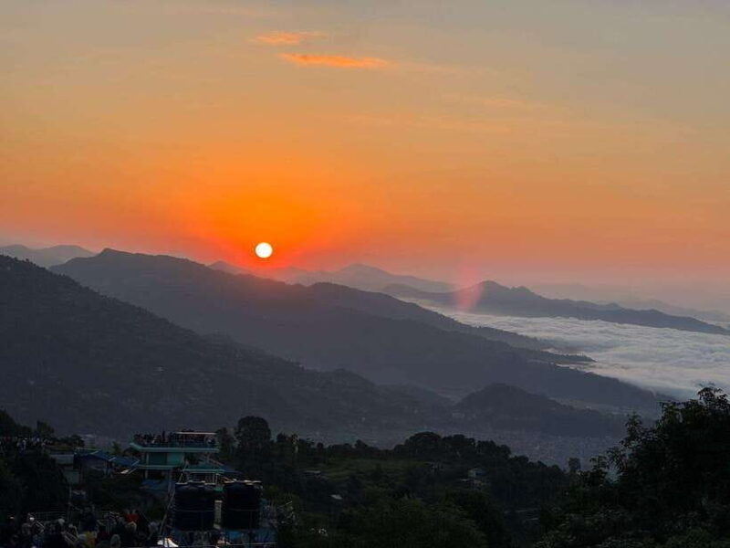 golden-horizon-mesmerizing-sarangkot-sunrise-experience