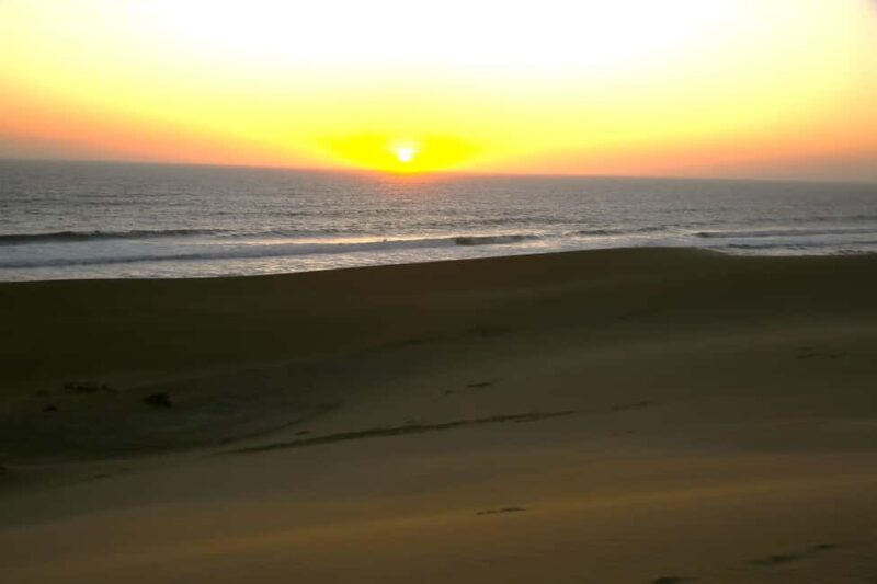 Golden Hour at Sandwich Harbour: A Sundowner Experience - Key Points