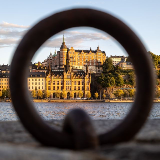 golden-hour-photo-walk-in-the-heart-of-stockholm-2