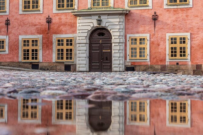 golden-hour-photo-walk-in-the-heart-of-stockholm
