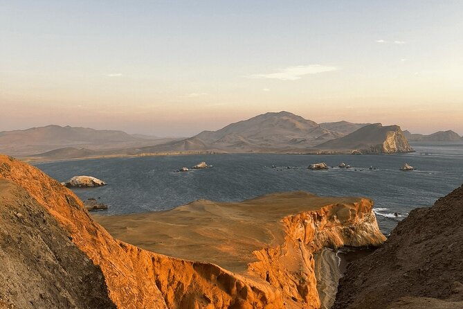 golden-shadows-expedition-trekking-paracas-national-reserve