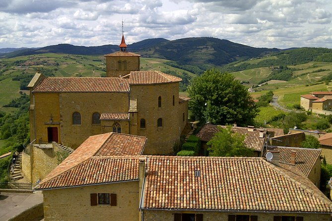 golden-stones-beaujolais-wine-tour-with-tastings-from-lyon