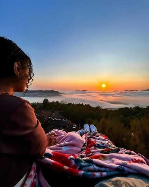 golden-sunrise-trek-hot-springs-escape-all-inclusive