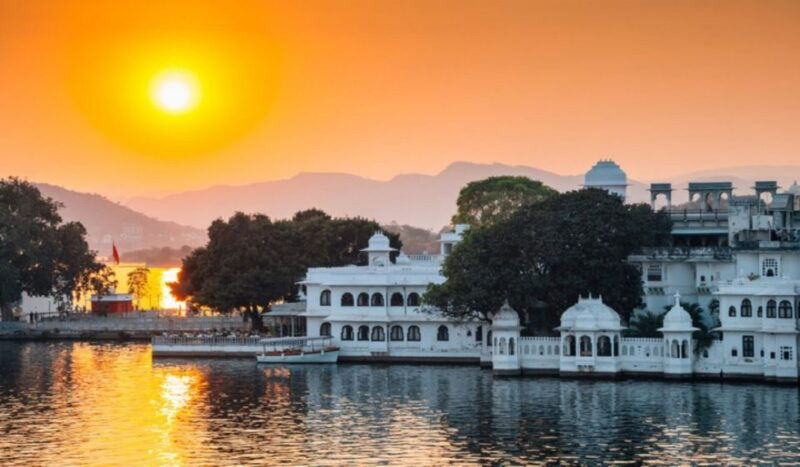 golden-triangle-india-tour-with-nepal
