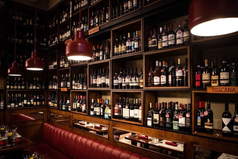 golf-cart-tour-of-rome-3h-with-local-guide-and-aperitivo