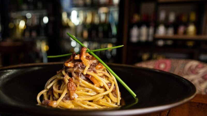 golf-cart-tour-of-rome-3h-with-local-guide-and-aperitivo