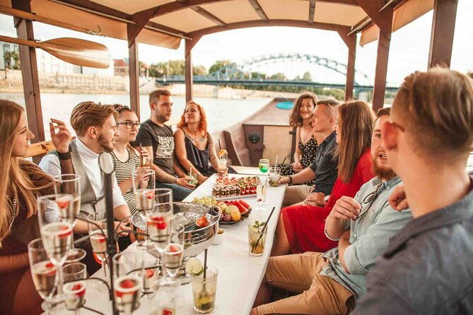 gondola-cruise-the-vistula-river-krakow-private-tour-up-to-12-person
