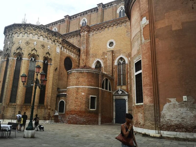 gondola-ride-venice-walking-tour