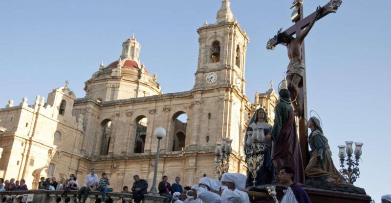 good-friday-easter-procession-with-commentary-and-transport