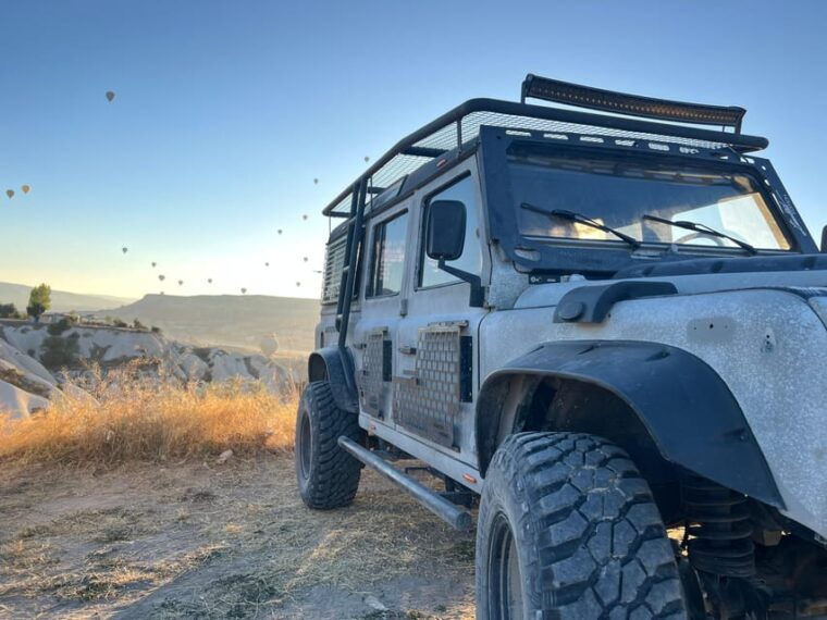 goreme-cappadocia-sunset-sunrise-jeep-safari-luxury-jeeps
