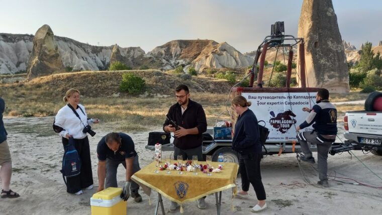goreme-luxury-hot-air-balloon-flight-in-goreme-valleys
