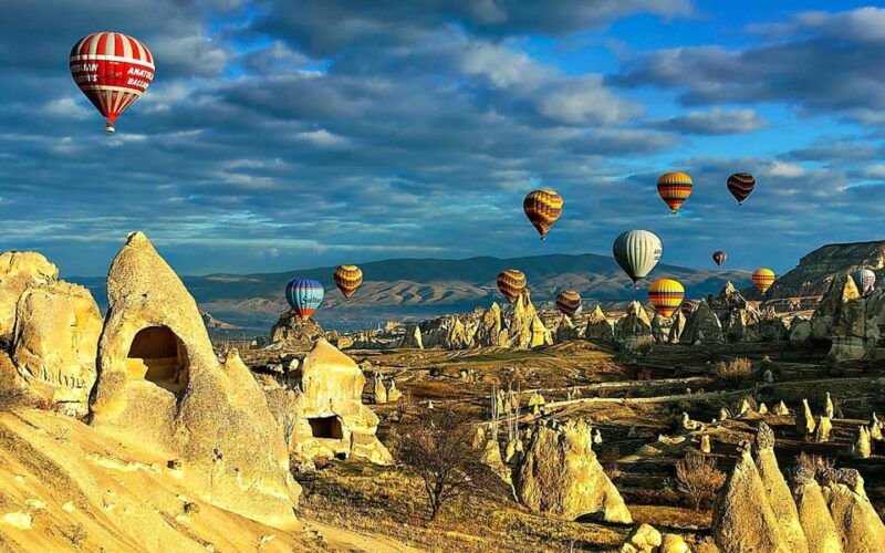 goreme-sunrise-goreme-valley-balloon-flight-with-breakfast