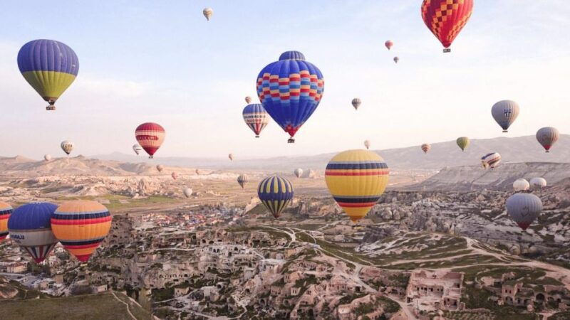 goreme-sunrise-hot-air-balloon-flight-over-cappadocia-2