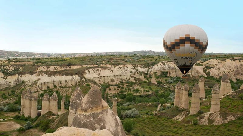 Göreme: Sunrise Hot Air Balloon Ride with Gift Video - Expert Pilots and Interesting Facts  