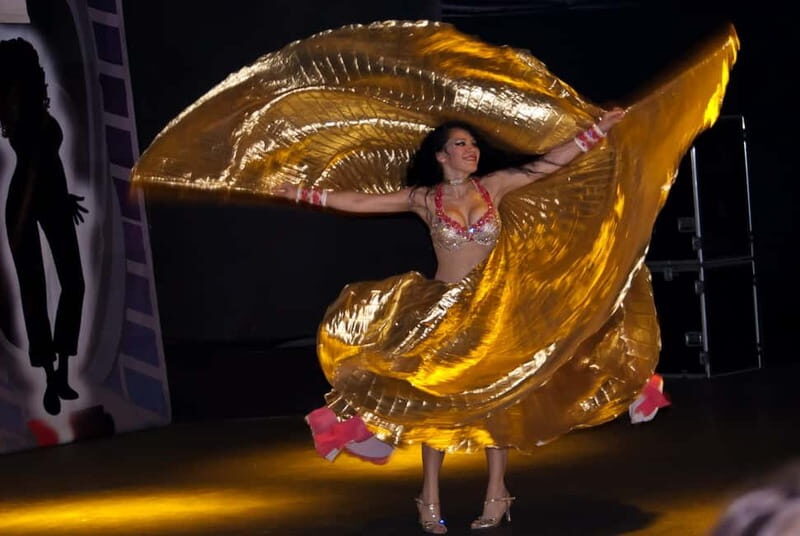 Göreme: Turkish Night at Cave Restaurant Dinner & Drinks - The Atmosphere and Venue: A Cave Like No Other