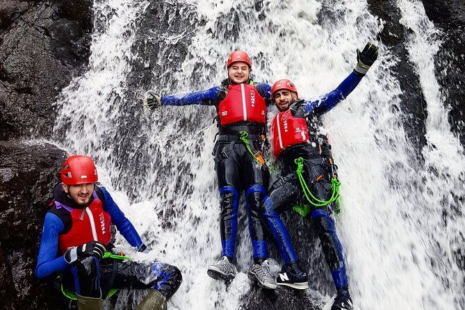 gorge-scrambling-in-snowdonia