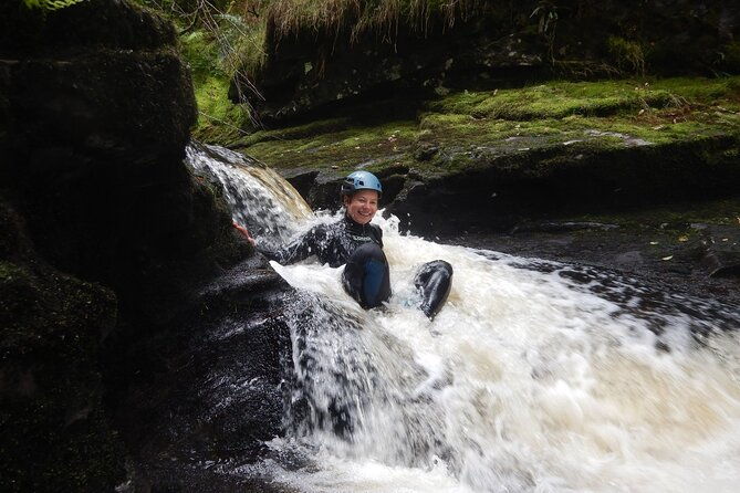gorge-scrambling-in-snowdonia