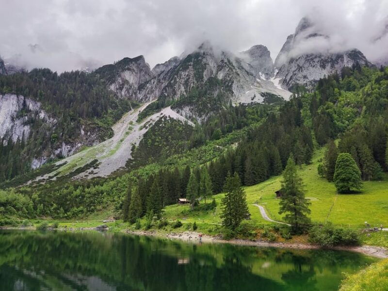 gosau-lake-and-cable-car-easy-hiking-private-guided-tour