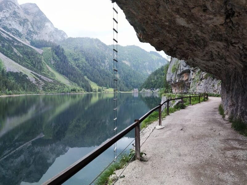 gosau-lake-and-cable-car-easy-hiking-private-guided-tour