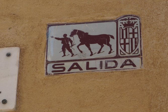 gothic-quarter-beyond-leisurely-local-discoveries