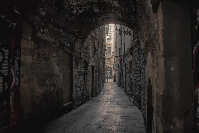 gothic-quarter-self-guided-tour-in-barcelona