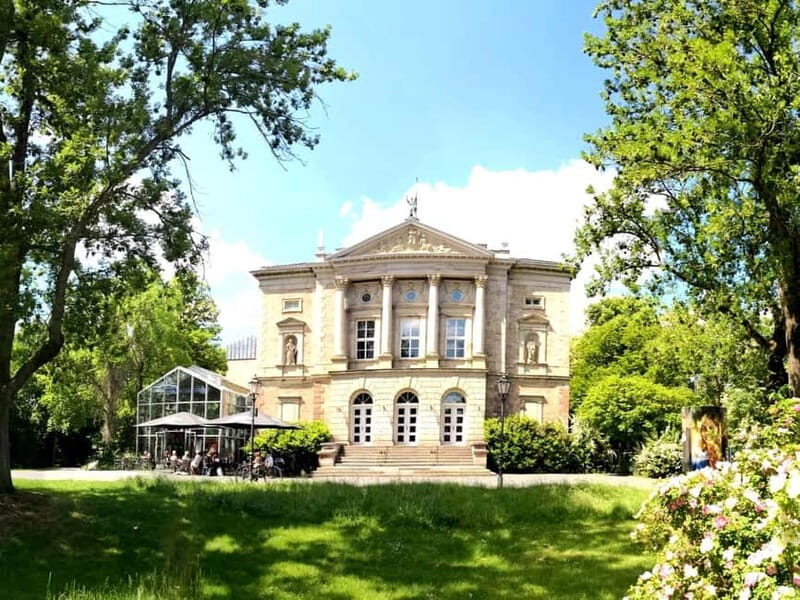 Göttingen: Express Walk with a Local in 60 minutes - The Value of a 60-Minute Guided Walk