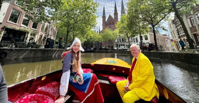 gouda-open-boat-city-canal-cruise