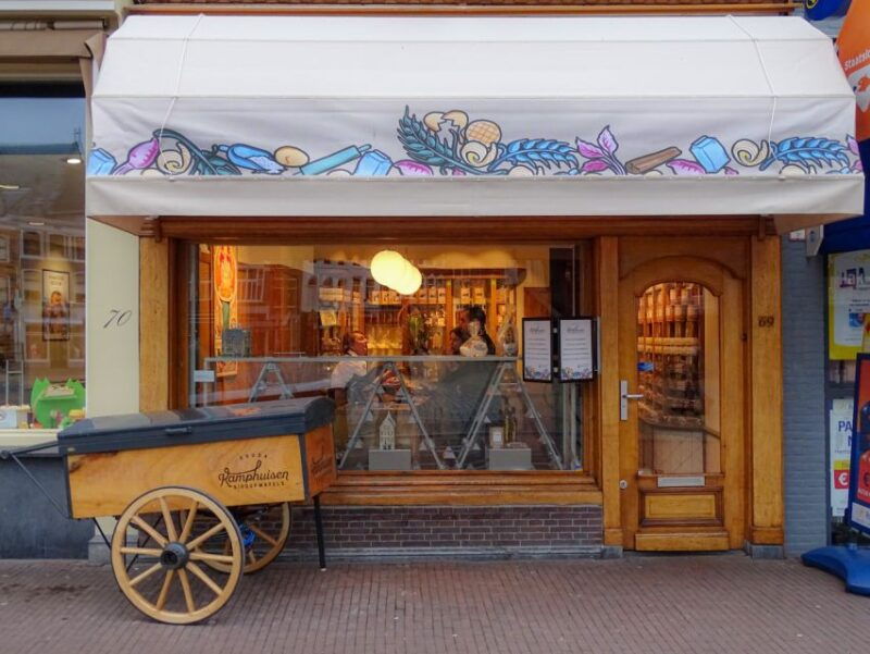 gouda-syrup-waffle-factory-ticket-with-a-waffle