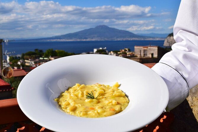 gourmet-italian-dinner-with-views-of-the-sorrento-coast