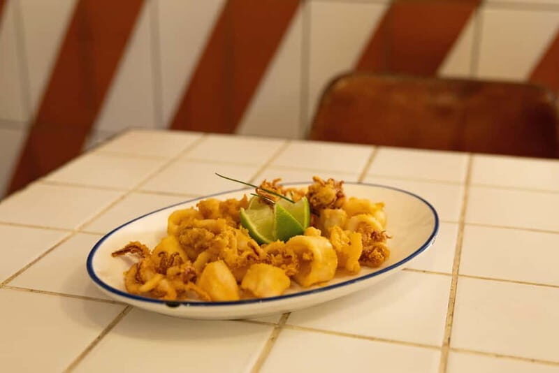 Gourmet Tapas: Local Tasting Menu at a Hidden Restaurant in Barcelona - What Makes This Experience Special