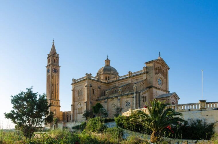 gozo-blue-lagoon-in-1-day-dep-from-sliema-two-islands