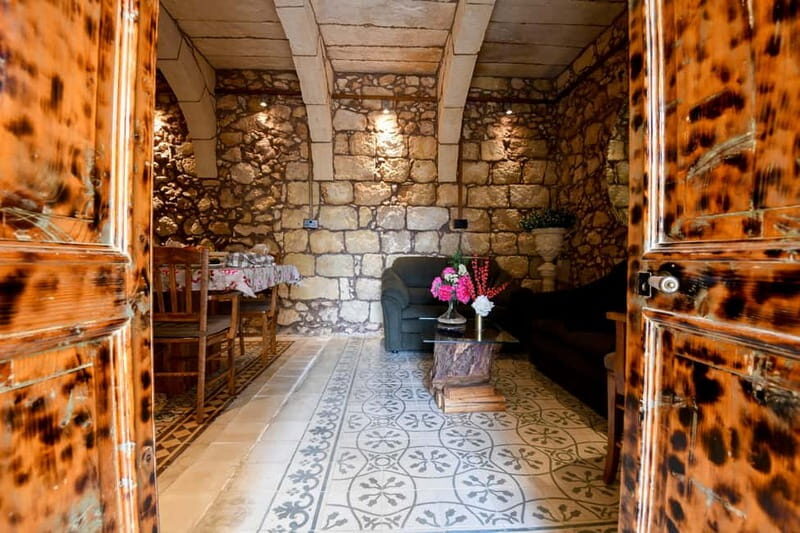 Gozo: Traditional and Local Breakfast in a Historic building - The Breakfast Experience: A Taste of Gozo