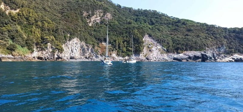 GOZZO - PRIVATE TOUR GULF OF THE POETS - 4 HOURS TOUR - Key Points  
