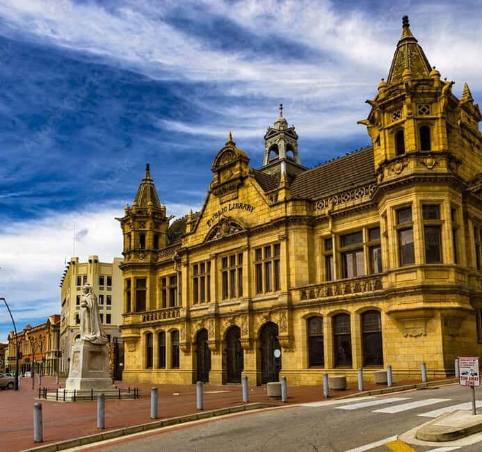 Gqeberha: City Highlights Guided Tour - Key Points