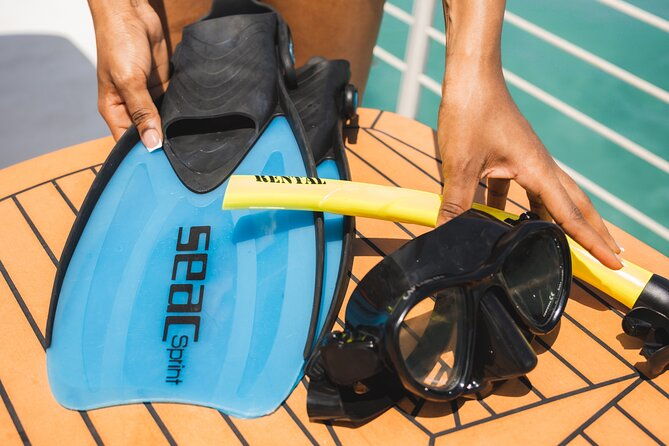 grace-bay-luxury-catamaran-reef-snorkel-sail