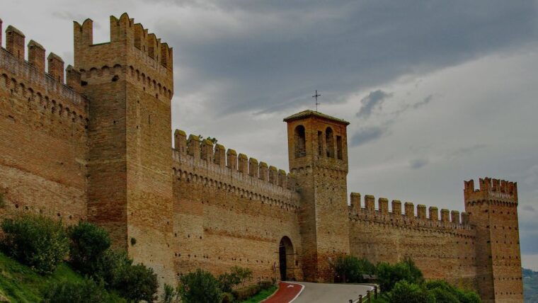 gradara-medieval-myths-and-legends-group-walking-tour