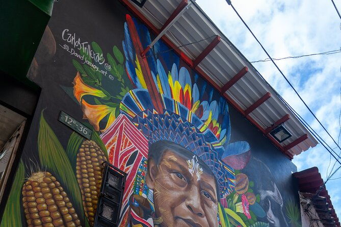 graffiti-tour-and-plaza-de-paloquemao-in-private