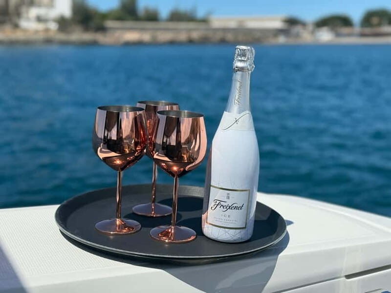 Gran Canaria: Private Luxury Boat Charter with Food & drinks - Frequently Asked Questions