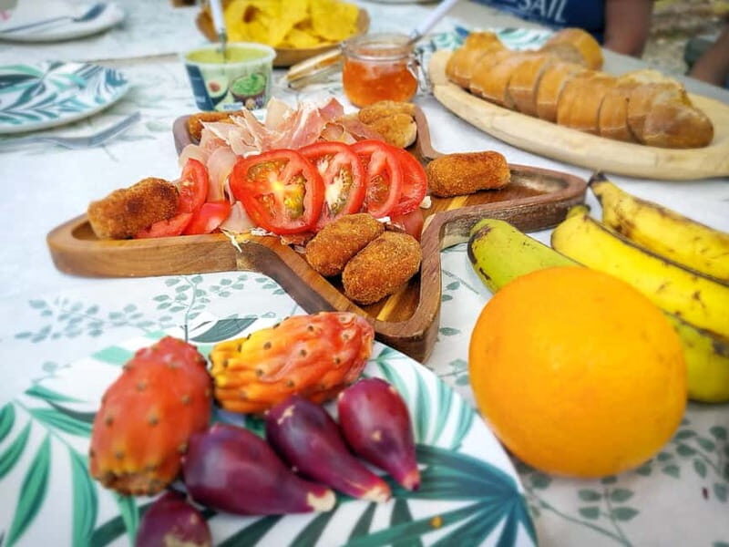 Gran Canaria: Red Gorge, Cave, Oasis Adventure Tour & Picnic - FAQ