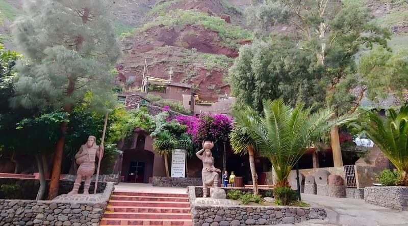 Gran Canaria: Sunset Tour with Champagne & Optional Dinner. - Who Is This Tour Best For?