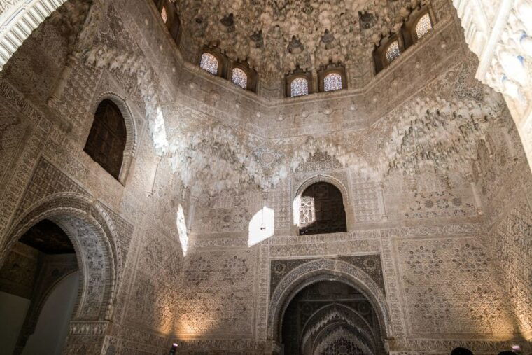 granada-3-hour-alhambra-and-generalife-gardens-guided-tour