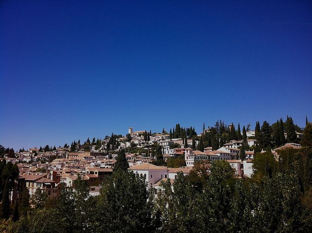 granada-albaicin-2-5-hour-tapas-drinks-walking-tour