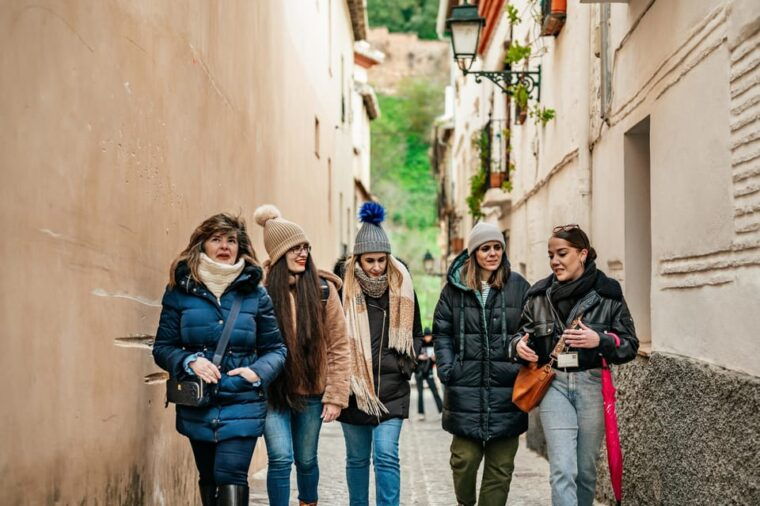 granada-albaicin-and-sacromonte-guided-sunset-walking-tour