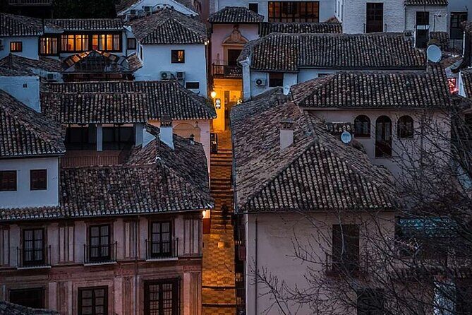 Granada: Albaicin and Sacromonte Private Tour - Key Points