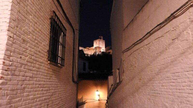 granada-albaicin-in-the-dark-walking-tour